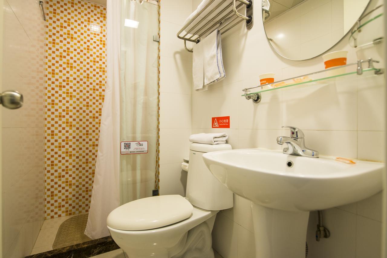 Home Inn Kunming Dongfeng Square Metro Station Esterno foto